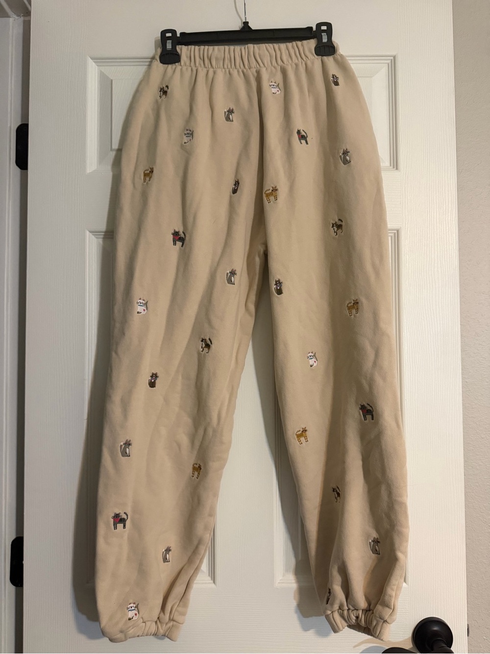 Natural Life Embroidered Cats Jogger Sweatpants - Picture 4 of 4